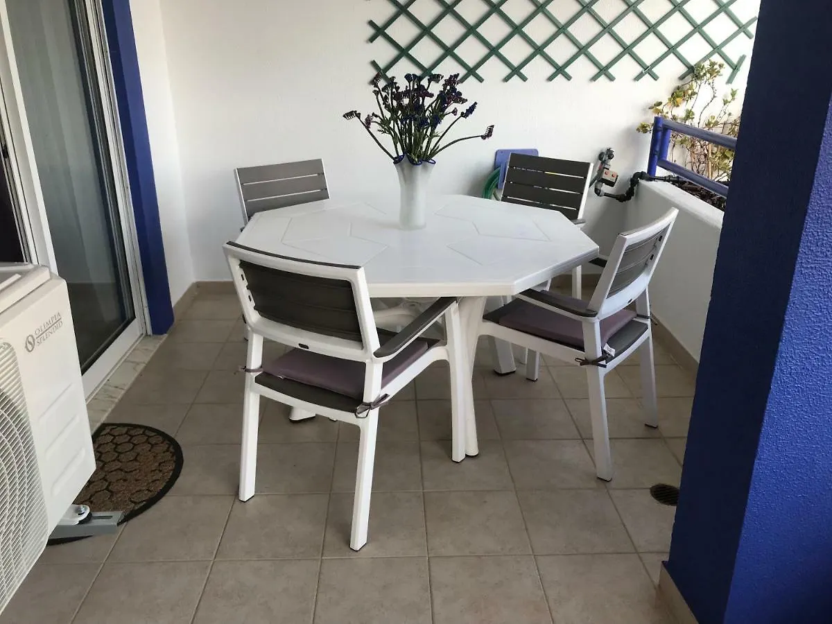 Timeless Vacations Vilamoura Marina Flat Wifi & Pool Apartment
