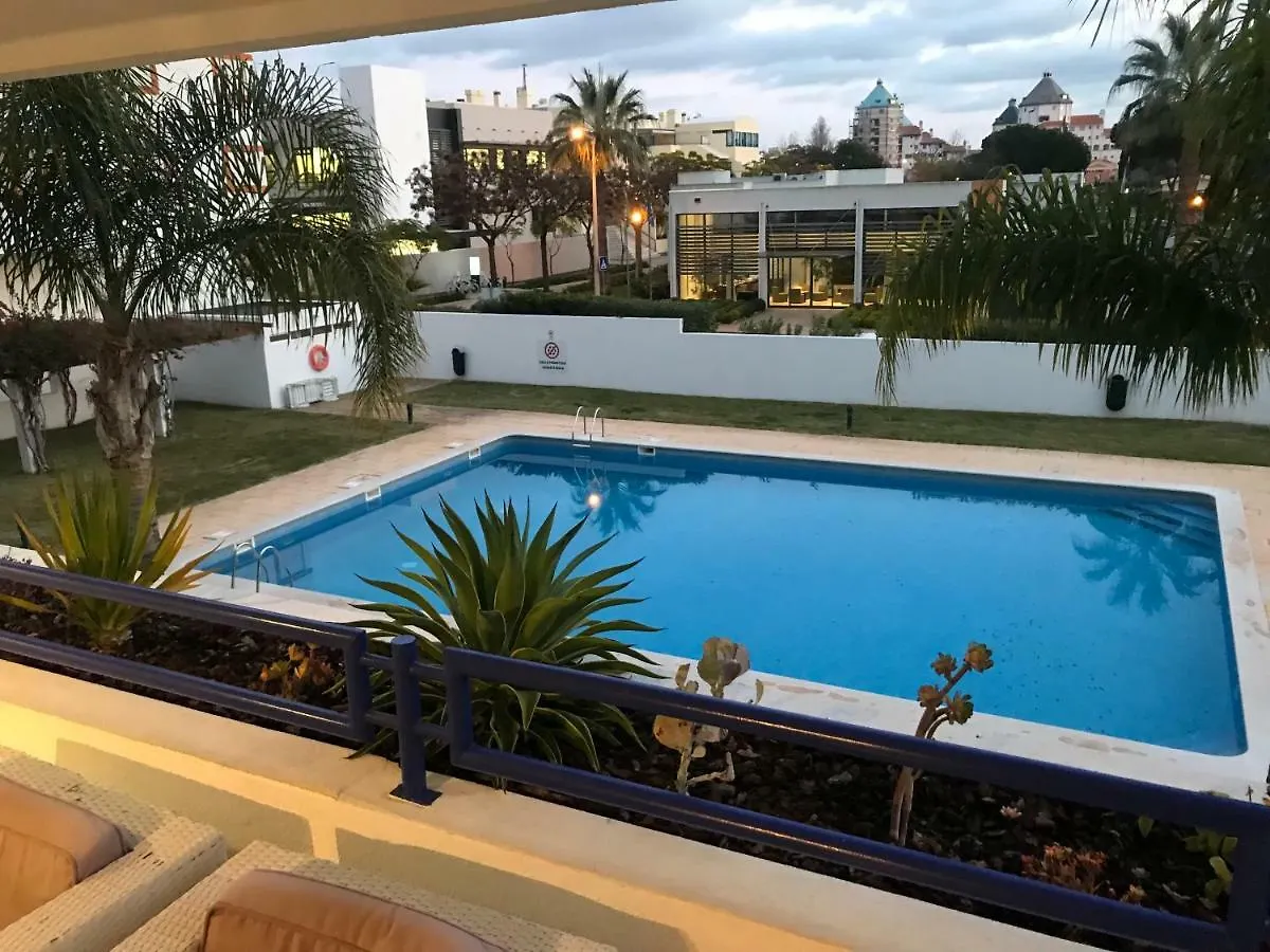 Timeless Vacations Vilamoura Marina Flat Wifi & Pool Appartement
